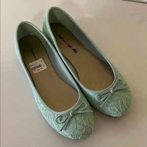 NWT American Eagle Outfitters Green Flats with Lace Overlay